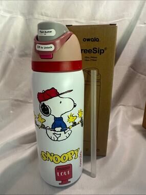 Custom Engraved Owala FreeSip Snoopy 32 oz